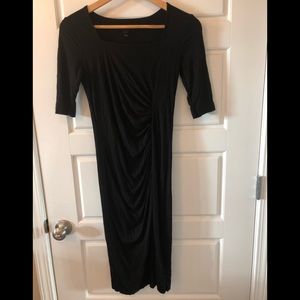 Isabella Oliver Size 1 Black maternity dress